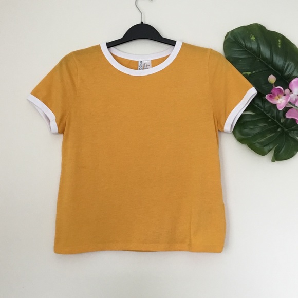 H&M | Cute Mustard Yellow T-shirt